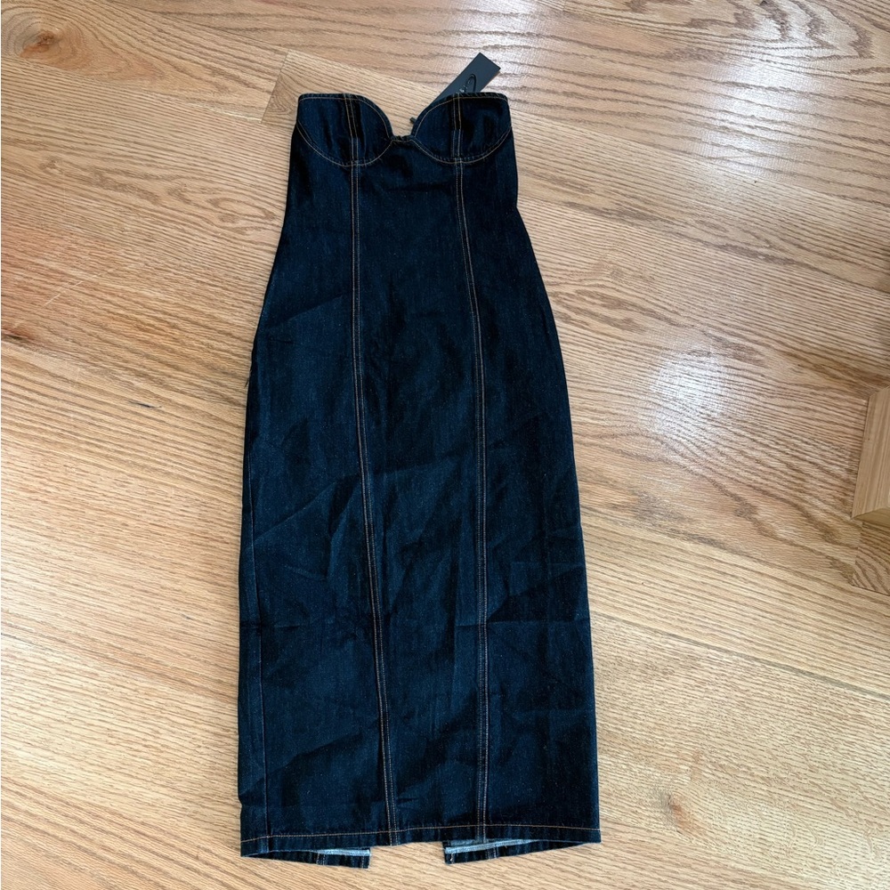 Lioness denim dress - Picture 2 of 4